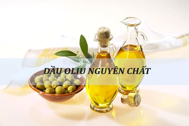 Sử dụng dầu oliu dưỡng chất đơn giản tại nhà